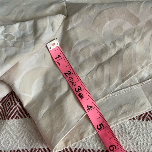 Loft The Riviera Short in a beige tone on tone pattern size 12 EUC - Picture 7 of 10